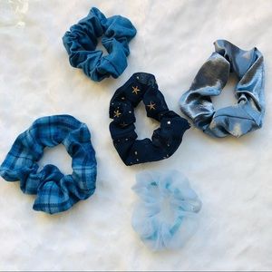 5 scrunchies blue galaxy theme